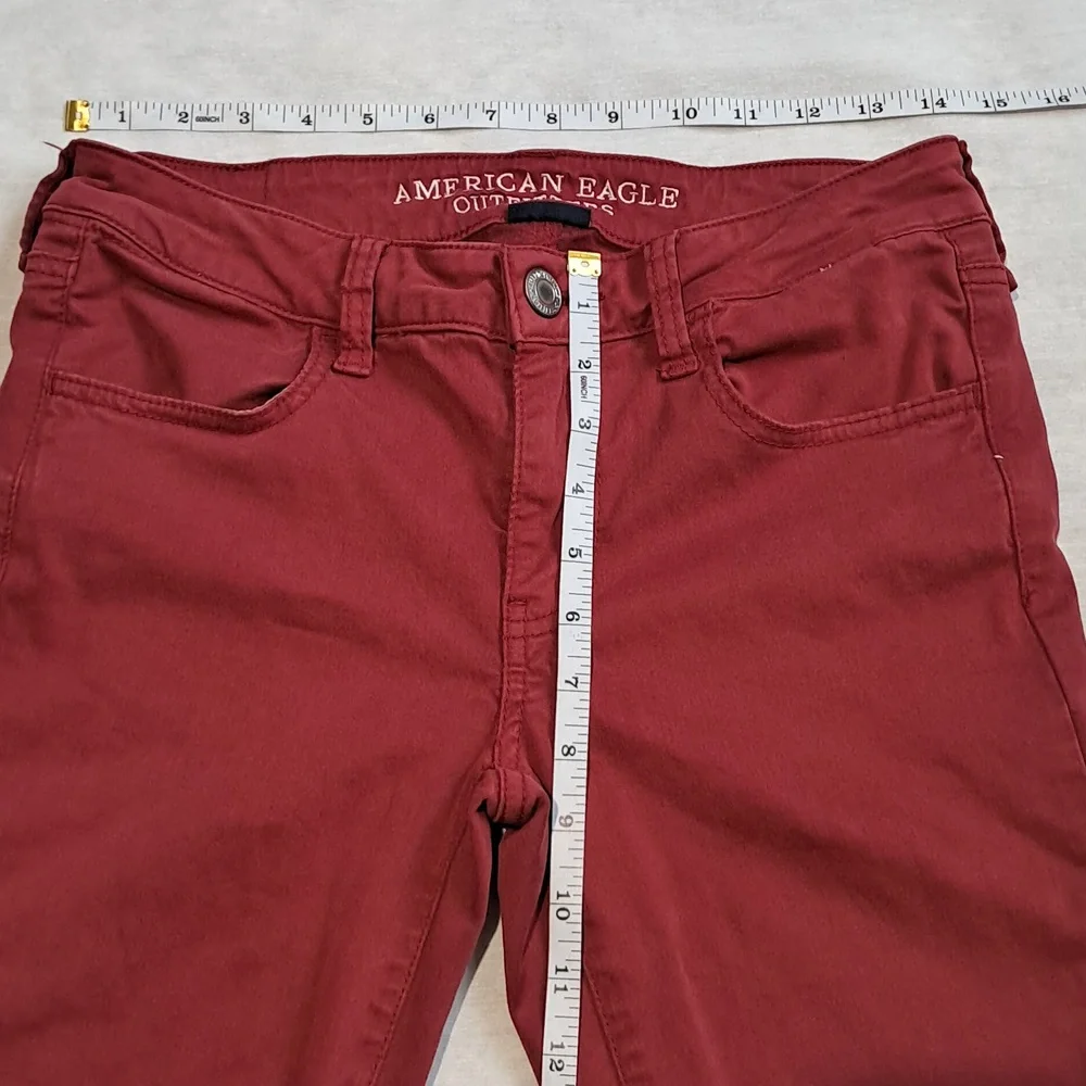 American‎ Eagle Outfitters AEO Sateen Super Stretch Jegging. Red. Size 6.